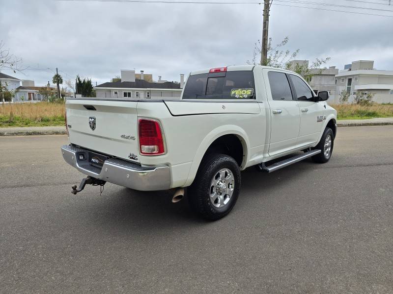 DODGE - RAM - 2018/2018 - Branca - R$ 288.000,00