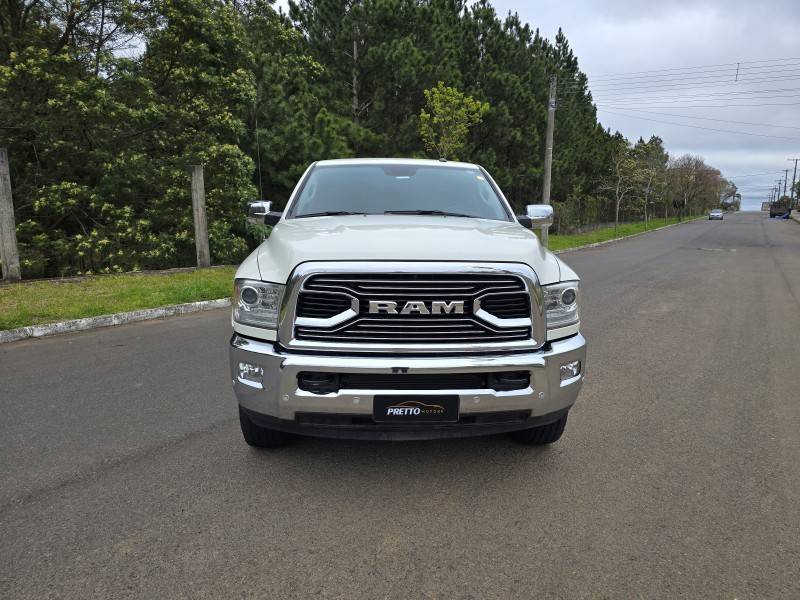 DODGE - RAM - 2018/2018 - Branca - R$ 288.000,00