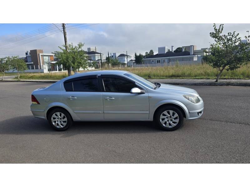 CHEVROLET - VECTRA - 2006/2006 - Prata - R$ 29.900,00