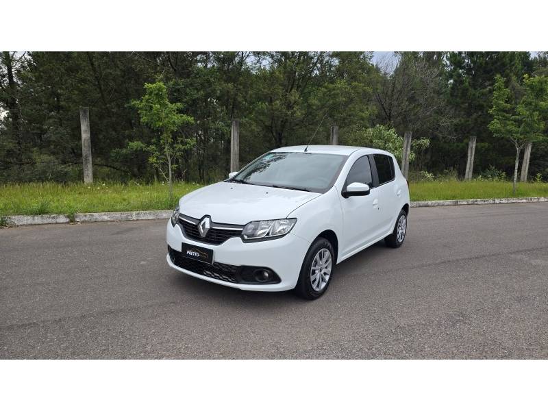 RENAULT - SANDERO - 2017/2018 - Branca - R$ 46.900,00