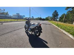 HONDA - BIZ 125 - 2022/2022 - Branca - R$ 16.500,00