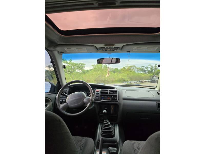 CHEVROLET - TRACKER - 2009/2009 - Preta - R$ 52.900,00