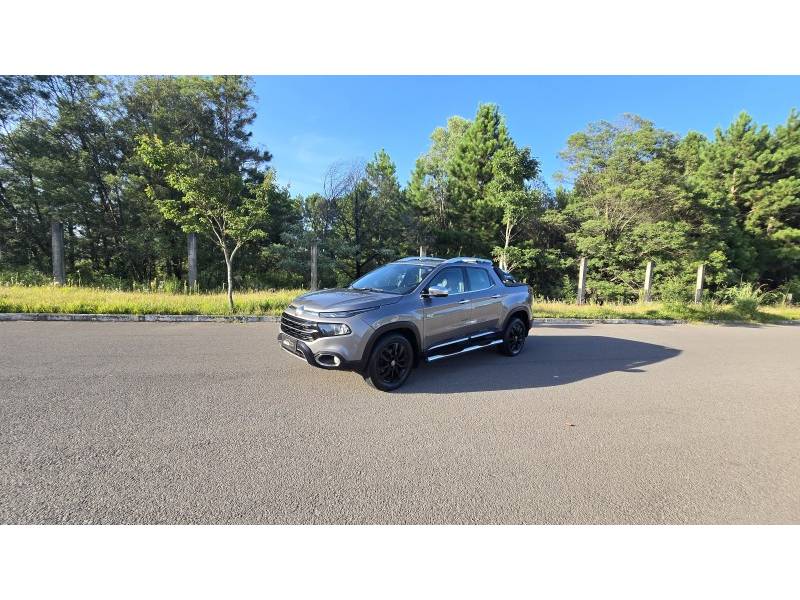 FIAT - TORO - 2020/2021 - Cinza - R$ 131.900,00