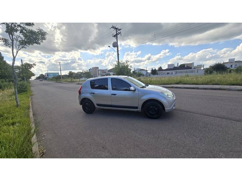 RENAULT - SANDERO - 2011/2011 - Cinza - R$ 29.800,00