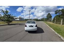 FORD - FIESTA - 2013/2014 - Branca - R$ 39.900,00