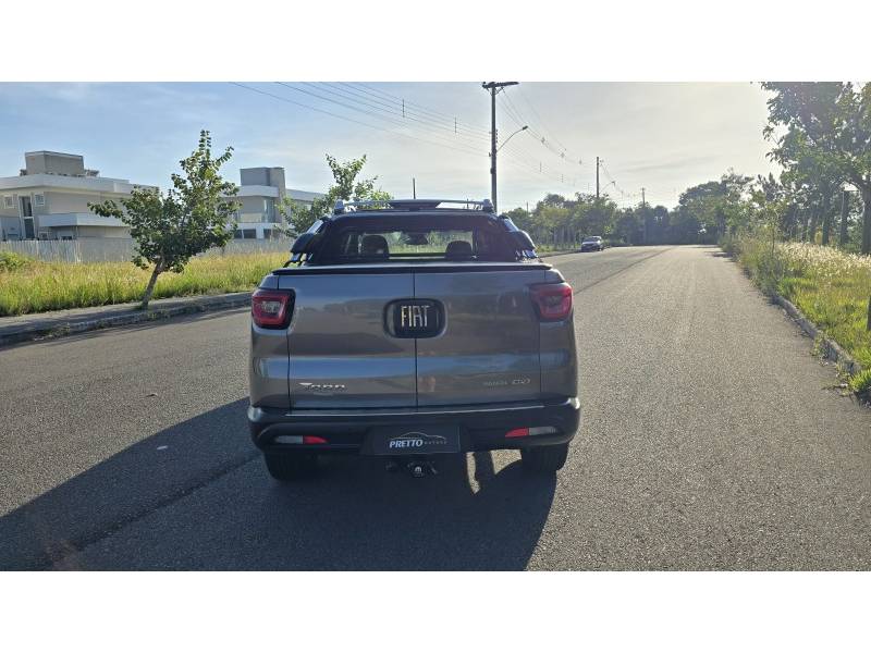 FIAT - TORO - 2020/2021 - Cinza - R$ 131.900,00