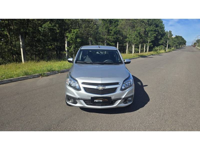 CHEVROLET - AGILE - 2014/2014 - Prata - R$ 39.900,00