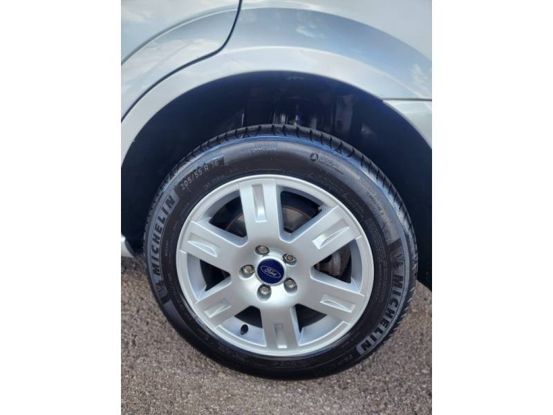 FORD - MONDEO - 2004/2004 - Prata - R$ 47.900,00