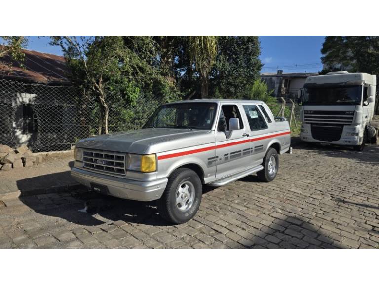 FORD - F-1000 - 1993/1993 - Cinza - R$ 81.900,00