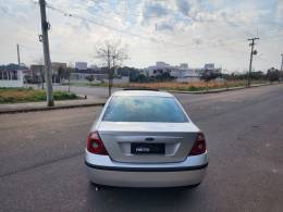 FORD - MONDEO - 2004/2004 - Prata - R$ 47.900,00