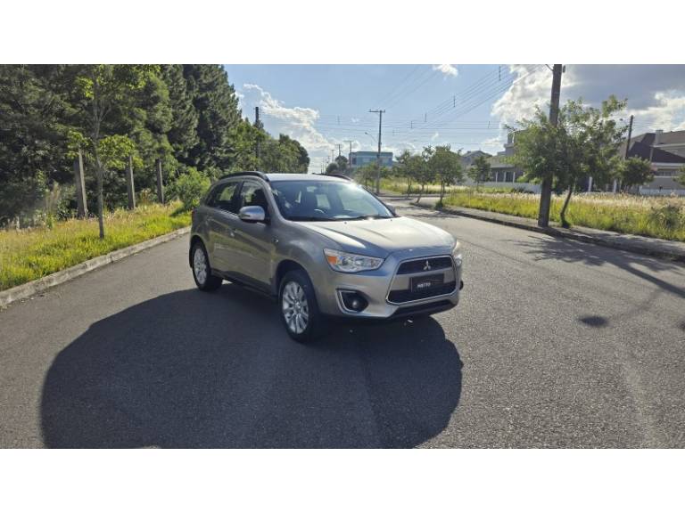 MITSUBISHI - ASX - 2013/2014 - Prata - R$ 75.000,00