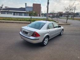 FORD - MONDEO - 2004/2004 - Prata - R$ 47.900,00