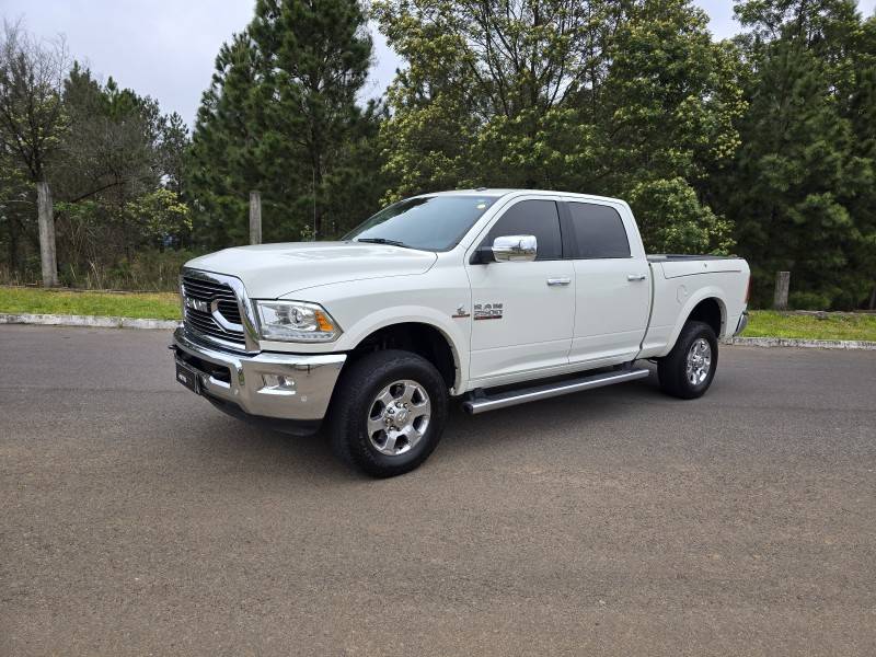 DODGE - RAM - 2018/2018 - Branca - R$ 288.000,00