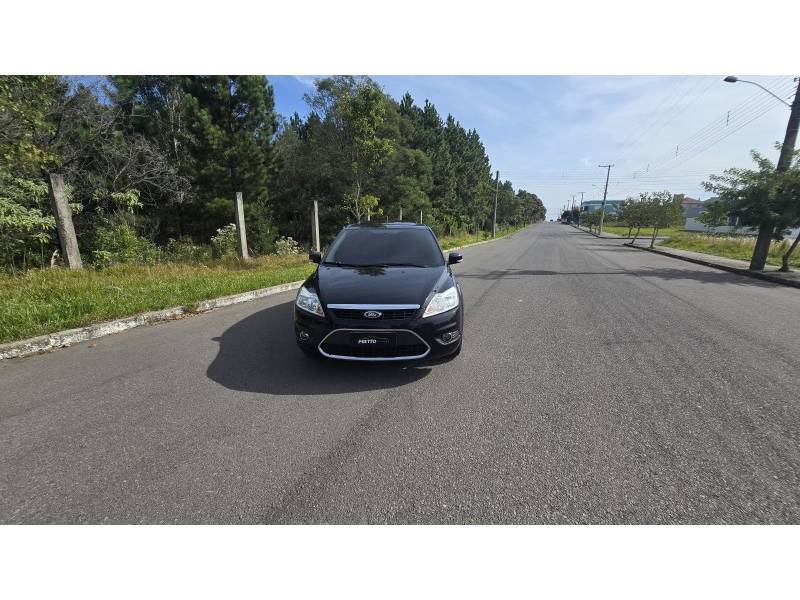 FORD - FOCUS - 2009/2009 - Preta - R$ 39.900,00