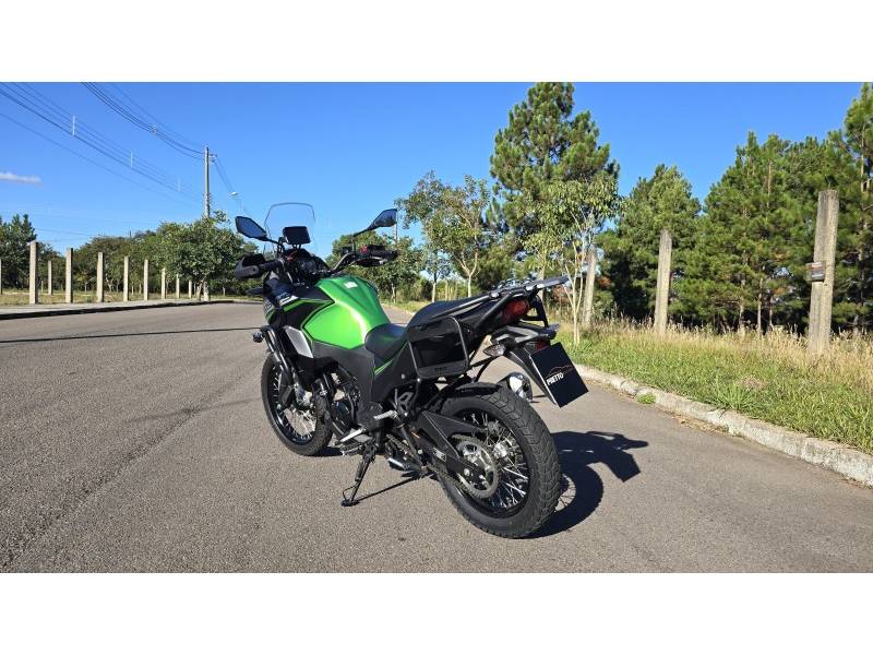 KAWASAKI - VERSYS 300 - 2024/2024 - Verde - R$ 34.900,00