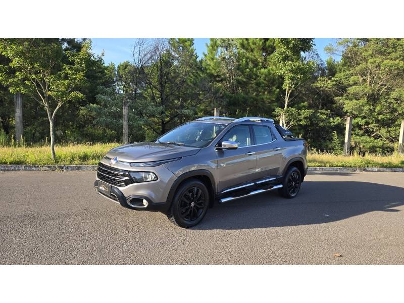FIAT - TORO - 2020/2021 - Cinza - R$ 131.900,00