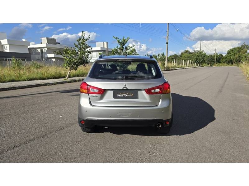 MITSUBISHI - ASX - 2013/2014 - Prata - R$ 75.000,00