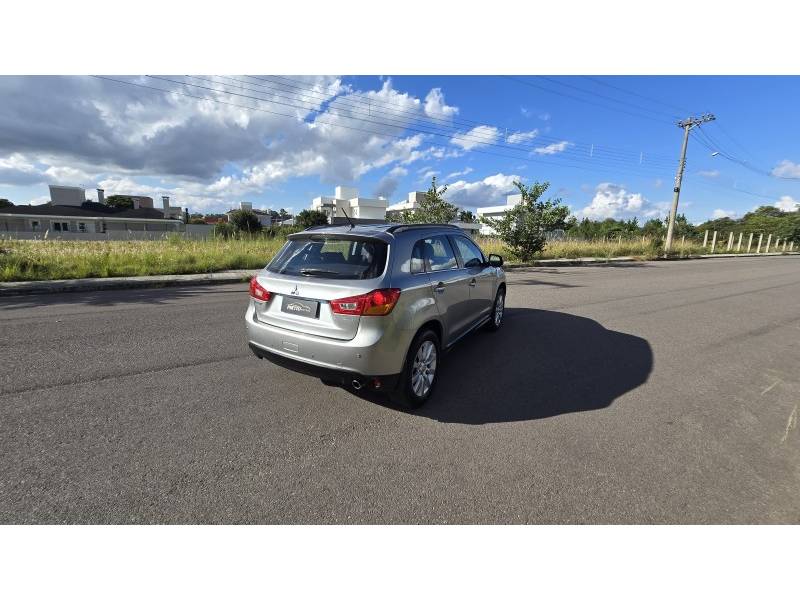 MITSUBISHI - ASX - 2013/2014 - Prata - R$ 75.000,00