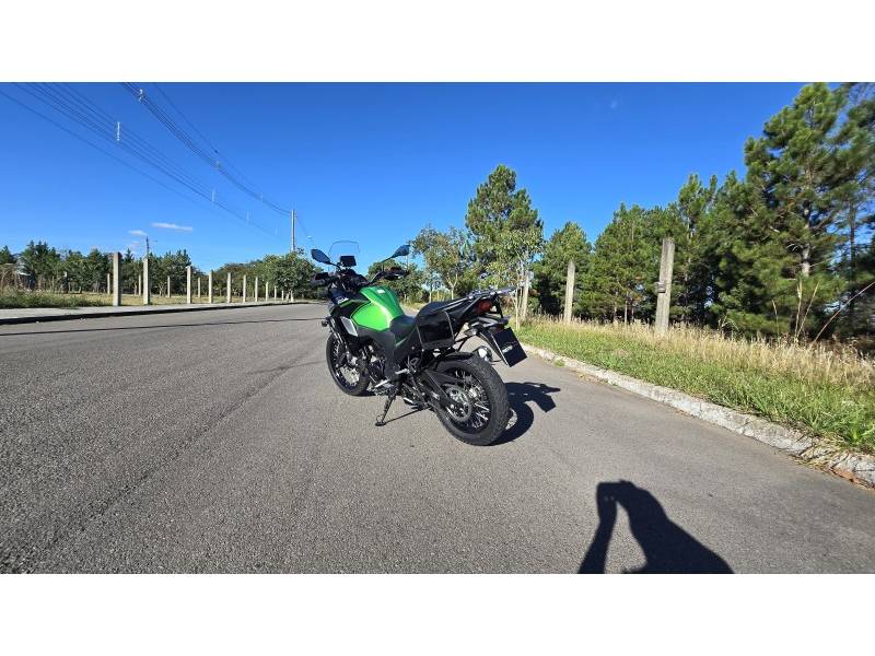 KAWASAKI - VERSYS 300 - 2024/2024 - Verde - R$ 34.900,00