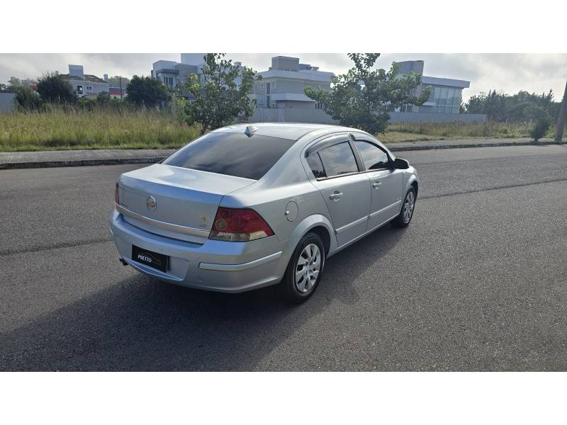 CHEVROLET - VECTRA - 2006/2006 - Prata - R$ 29.900,00