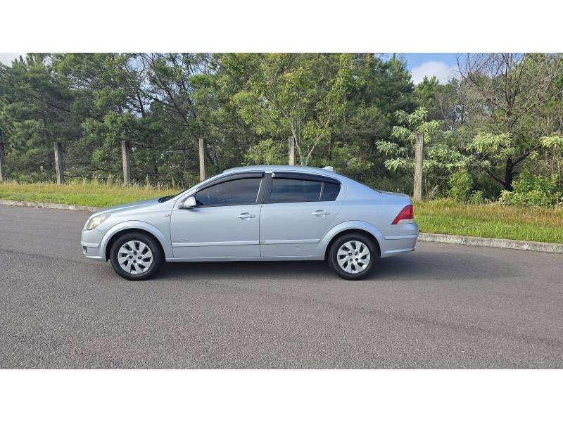 CHEVROLET - VECTRA - 2006/2006 - Prata - R$ 29.900,00