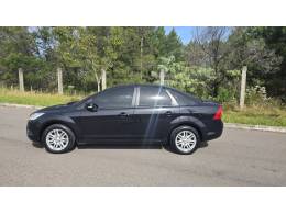 FORD - FOCUS - 2009/2009 - Preta - R$ 39.900,00